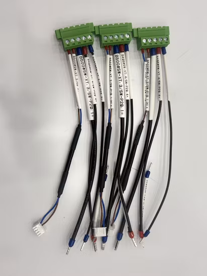 Personalizzazione di fabbrica OEM ODM Assemblaggio cavi per luci per auto Veicolo elettrico Auto Automotive Autobus Camion SUV ATV Carrello da golf Faro Cablaggio Produttore di cablaggi